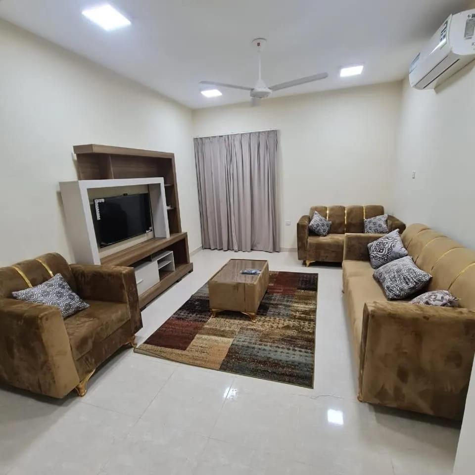 ترحال للشقق المفروشه Salála Exteriér fotografie